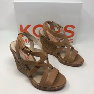 Michael Kors Wiley Wedge Size 6.5